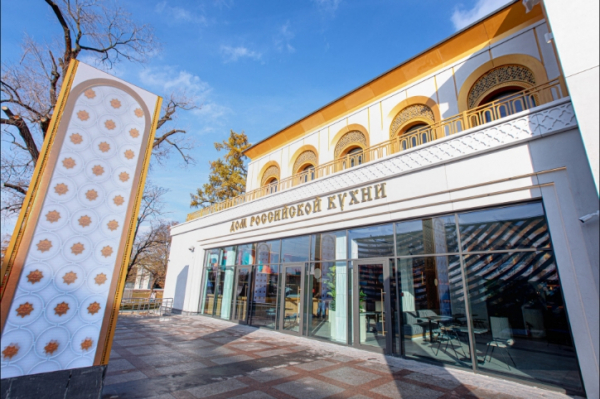 Дом лётчика Россинского: как исторический особняк превратили в памятник бюрократическому бездействию